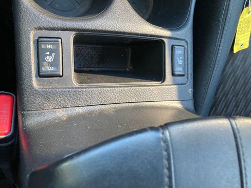 Used 2018 Nissan Rogue SV image 45