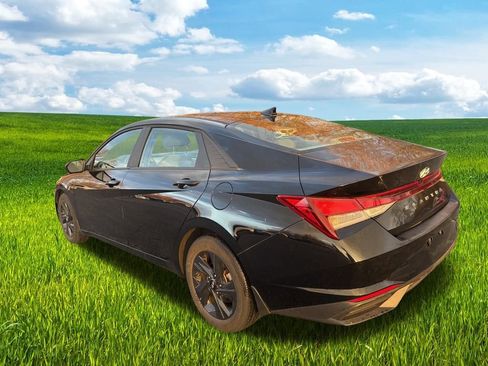 Used 2023 Hyundai Elantra SEL image 41