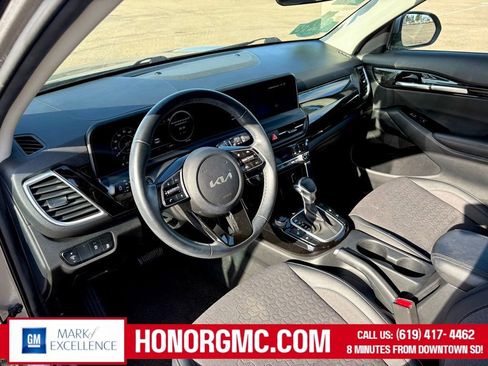 Used 2024 Kia Seltos S AWD/4WD image 9