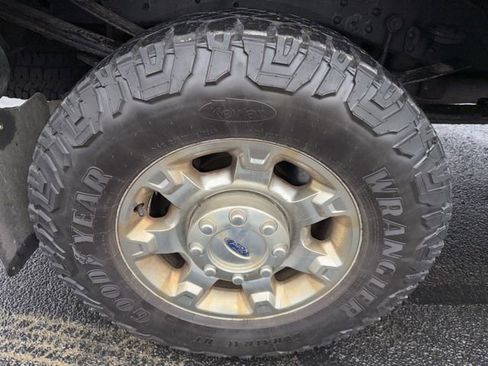 Used 2015 Ford F350 XLT w/ XLT Premium Package image 29