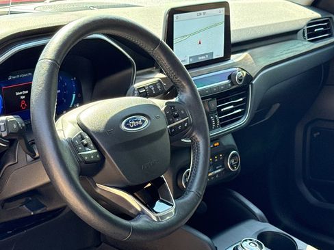 Used 2020 Ford Escape Titanium w/ Titanium Premium Package 2.0 image 19