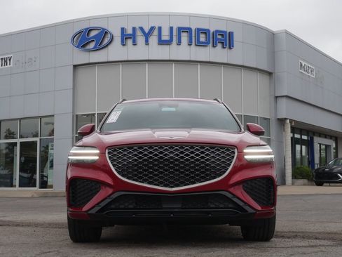Used 2025 Genesis GV70 3.5T Sport w/ Sport Prestige Package AWD/4WD image 4