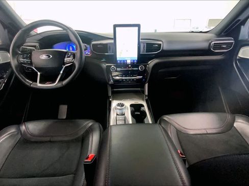 Used 2022 Ford Explorer ST w/ Equipment Group 401A image 9