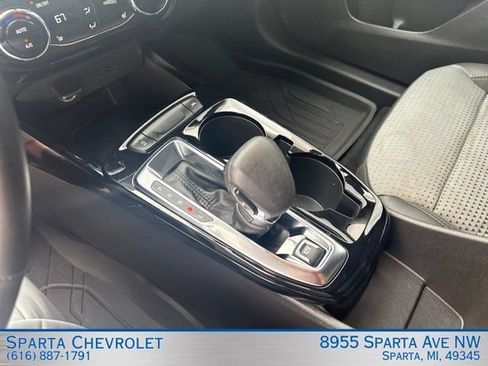 Used 2024 Chevrolet Trax LT w/ Driver Confidence Package FWD image 21