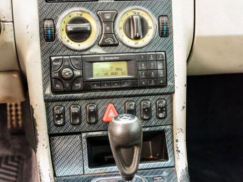 Used 2000 Mercedes-Benz SLK 230 image 16