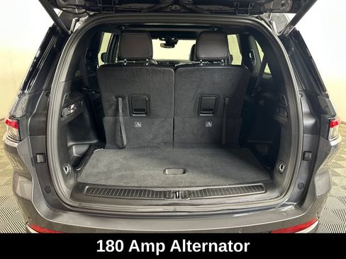 Used 2024 Jeep Grand Cherokee L Altitude AWD/4WD image 11