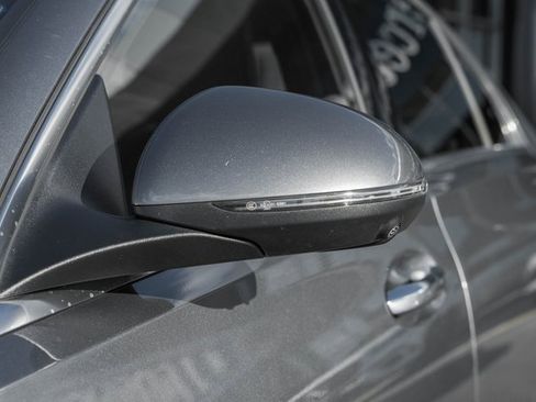 Used 2023 Mercedes-Benz C 300 4MATIC Sedan w/ Exclusive Trim Package image 15