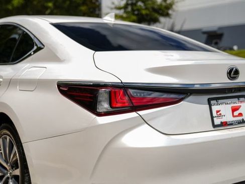 Used 2020 Lexus ES 350 w/ Accessory Package 2 FWD image 15