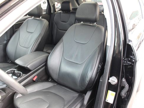 Used 2018 Ford Edge Titanium w/ Technology Package image 13