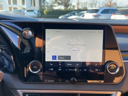 Used 2025 Lexus RX 350 FWD image 25