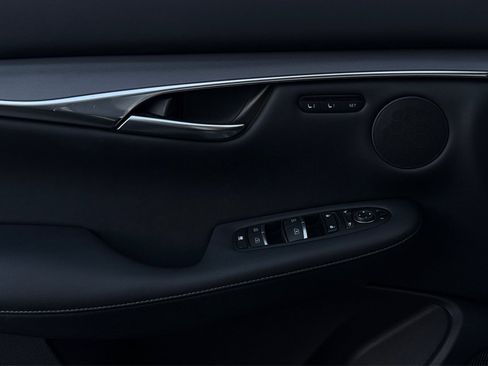 Used 2023 INFINITI QX50 Luxe image 30