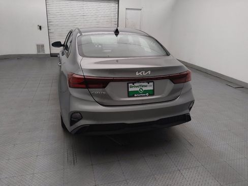 Used 2022 Kia Forte LXS FWD image 6