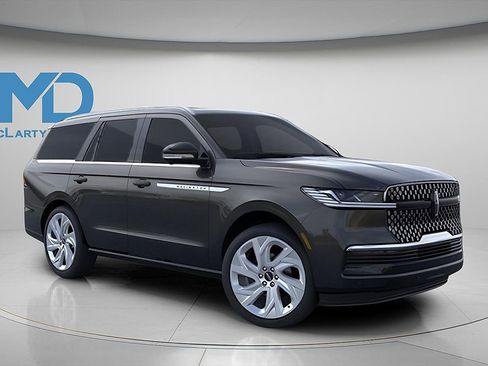 New 2025 Lincoln Navigator Reserve AWD/4WD image 22