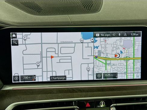 Used 2022 BMW X5 xDrive40i w/ Premium Package image 13