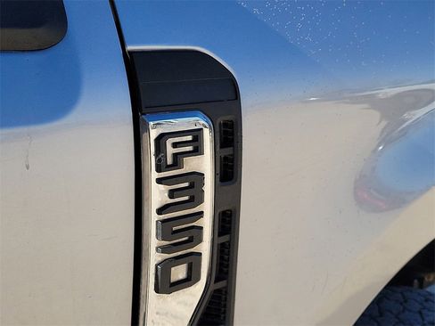 Used 2023 Ford F350 Lariat w/ FX4 Off-Road Package image 13