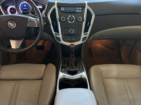 Used 2011 Cadillac SRX Premium image 4