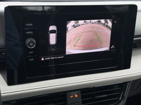 Used 2025 Volkswagen Taos S AWD/4WD image 17