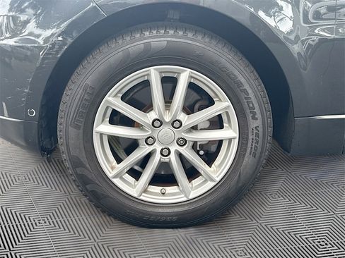 Used 2017 Land Rover Range Rover Sport HSE image 32