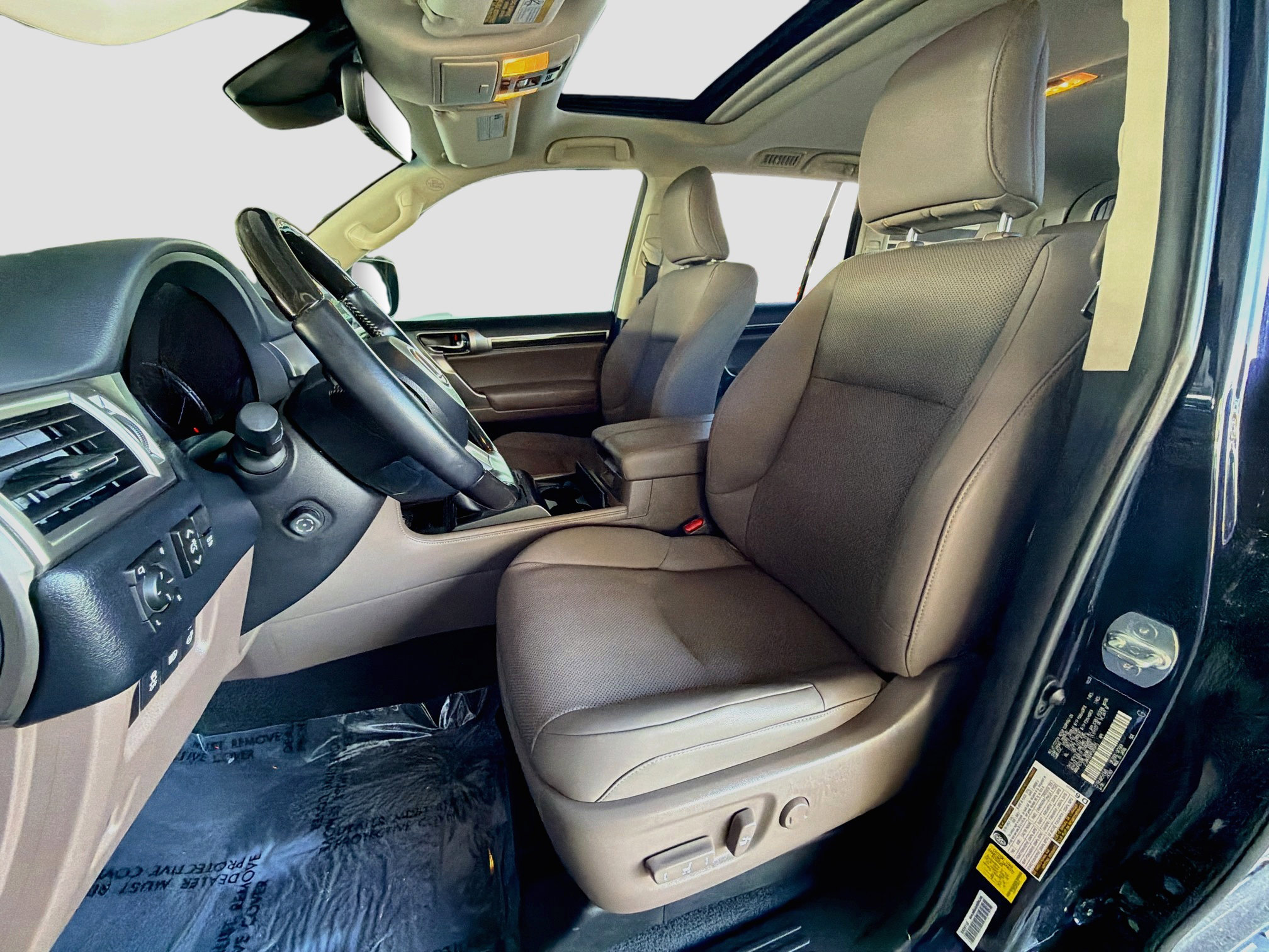 Used 2023 Lexus GX 460 Premium w/ Premium Package AWD/4WD image 13