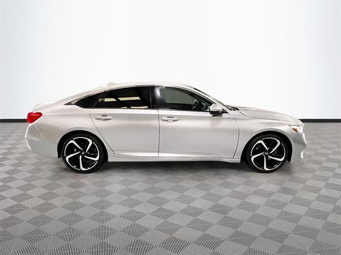 Used 2019 Honda Accord Sport image 7