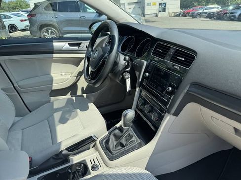 Used 2019 Volkswagen Golf S FWD image 26