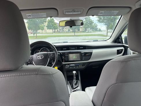 Used 2016 Toyota Corolla LE FWD image 31