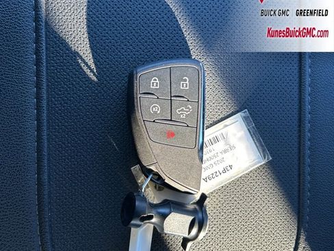 Used 2025 GMC Sierra 2500 SLT w/ SLT Premium Package image 45