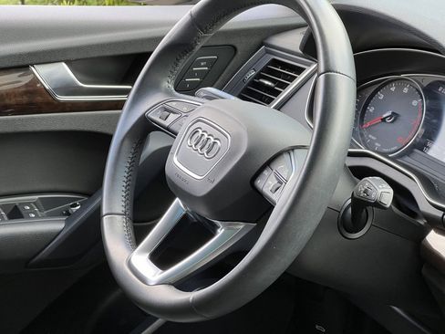 Used 2020 Audi Q5 2.0T Premium w/ Convenience Package image 25