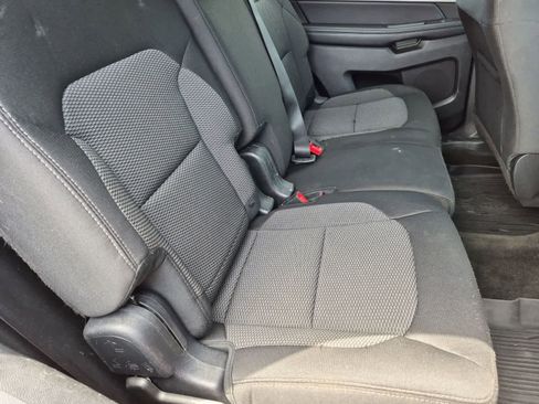 Used 2017 Ford Explorer XLT AWD/4WD image 20