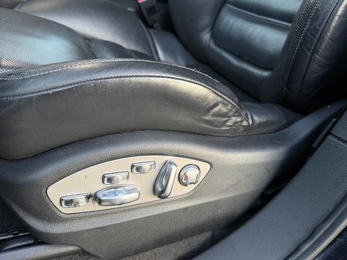 Used 2011 Porsche Cayenne image 24