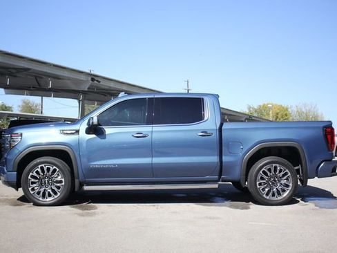 Used 2025 GMC Sierra 1500 Denali Ultimate image 4