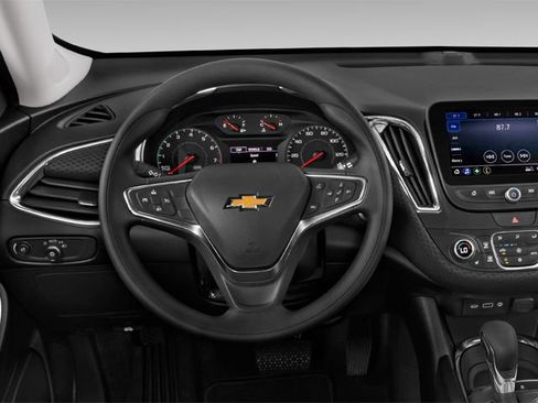 Used 2024 Chevrolet Malibu LT FWD image 8