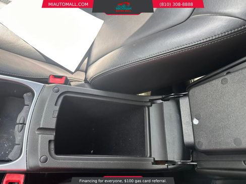 Used 2013 Cadillac SRX FWD image 18