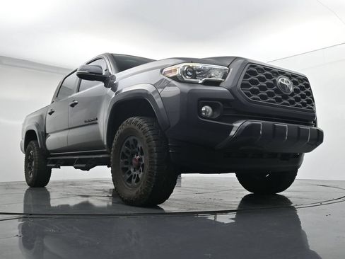 Used 2021 Toyota Tacoma TRD Sport AWD/4WD image 18