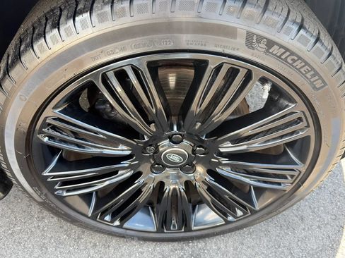 Used 2019 Land Rover Range Rover Supercharged AWD/4WD image 23