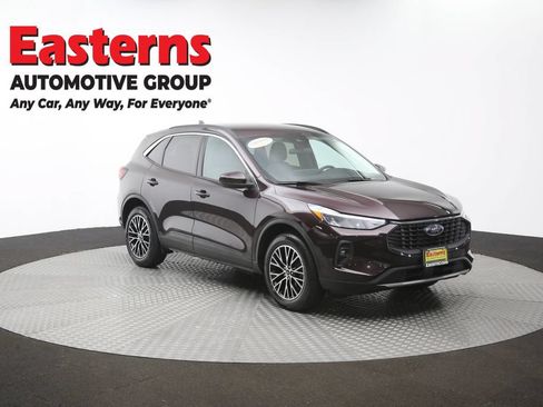 Used 2023 Ford Escape SE FWD image 50