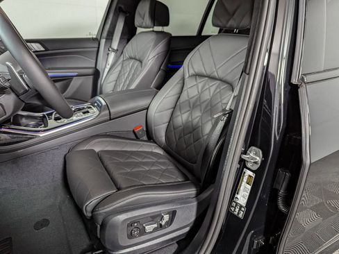 New 2026 BMW X7 xDrive40i w/ Executive Package image 17
