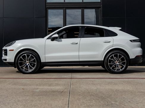 New 2026 Porsche Cayenne Coupe image 2