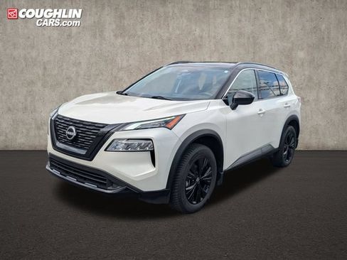 Certified 2023 Nissan Rogue SV w/ SV Premium B Package AWD/4WD image 3