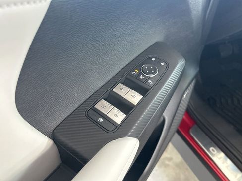 New 2026 Mitsubishi Outlander SE image 38