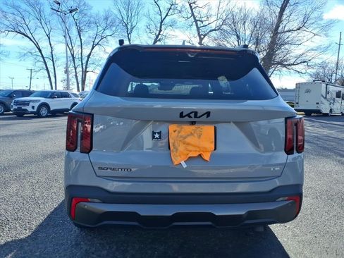 Used 2025 Kia Sorento SX Prestige image 3