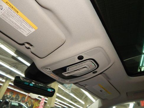 Used 2023 Audi Q8 Premium Plus image 22