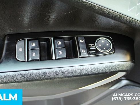 Used 2025 Kia Soul LX w/ LX Technology Package image 37