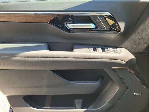 New 2026 Chevrolet Tahoe High Country w/ Sun And Tow Package image 22