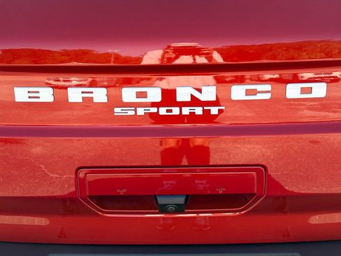 Used 2023 Ford Bronco Sport Outer Banks w/ Tech Package AWD/4WD image 11