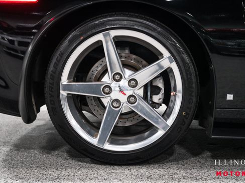 Used 2007 Chevrolet Corvette Coupe w/ Preferred Equipment Group RWD image 11