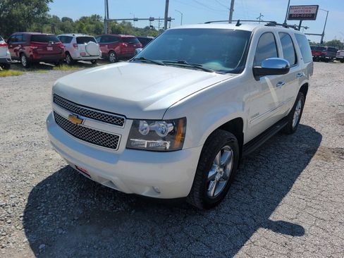 Used 2014 Chevrolet Tahoe LTZ AWD/4WD image 7