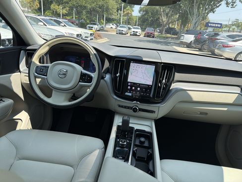 Certified 2024 Volvo XC60 B5 Core w/ Climate Package AWD/4WD image 30