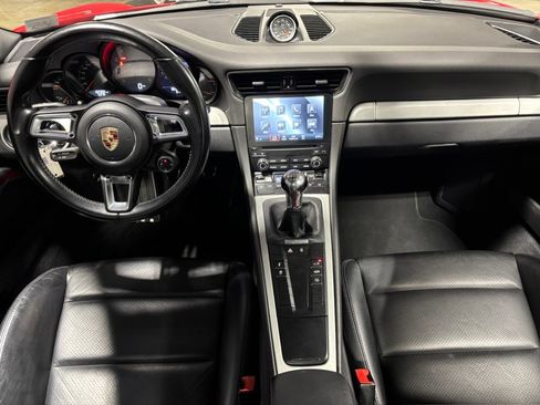 Used 2017 Porsche 911 Carrera S image 19