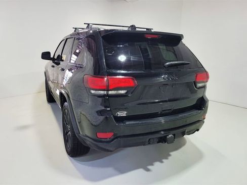 Used 2018 Jeep Grand Cherokee Altitude image 25